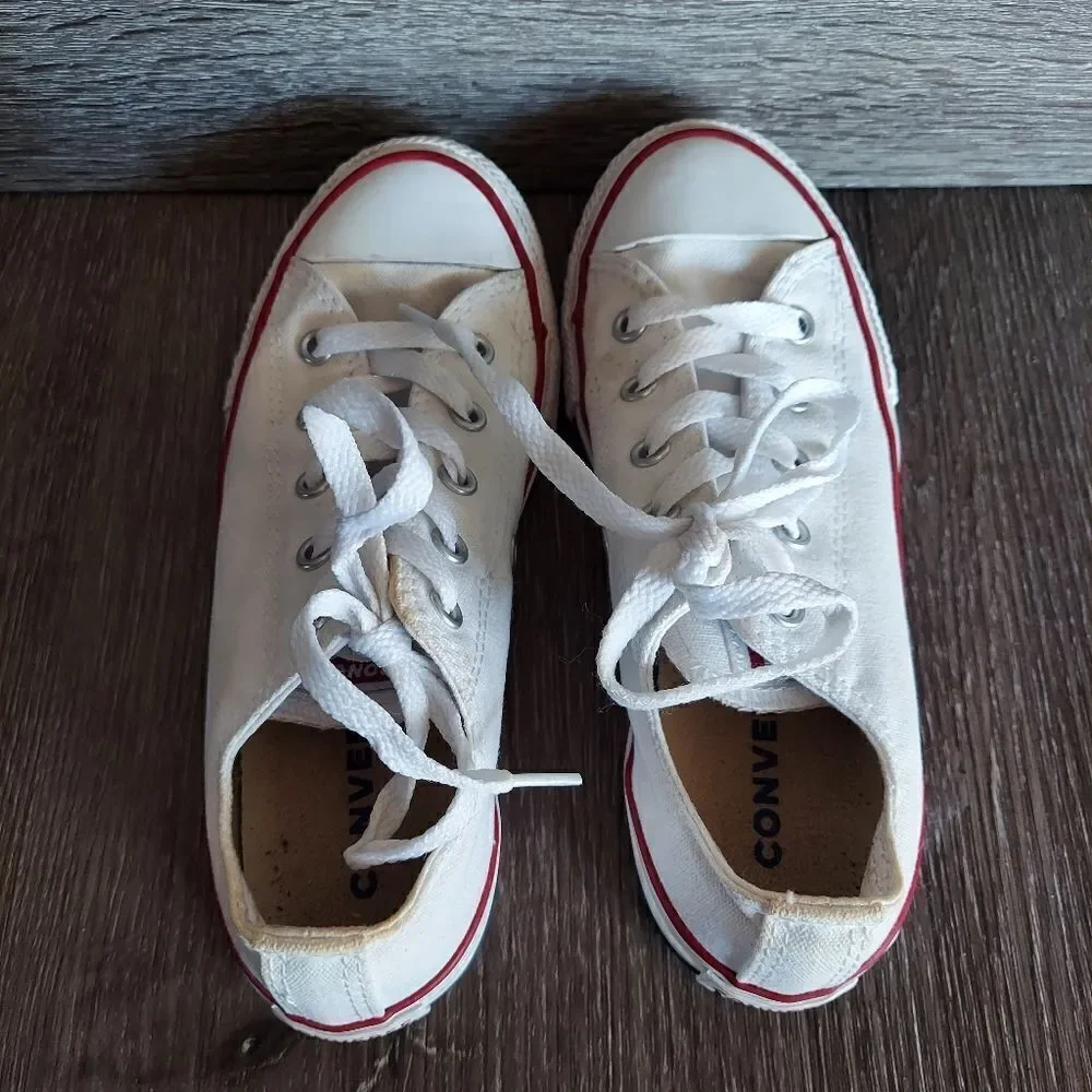 Converse Low Top Sneaker Size 1 White